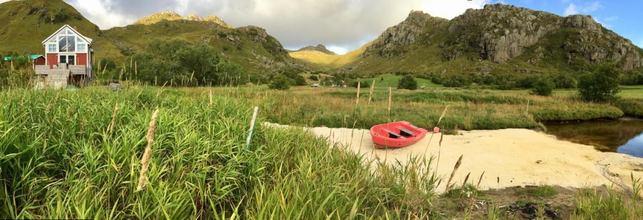 Lofoten Fjord Lodge Saupstad  Esterno foto